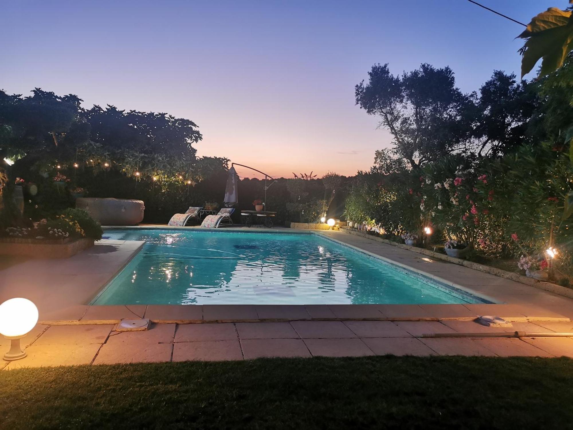Le Jardin De Mae Apartment Bouc-Bel-Air Exterior photo